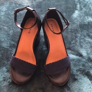 Black and navy blue torrid heel...